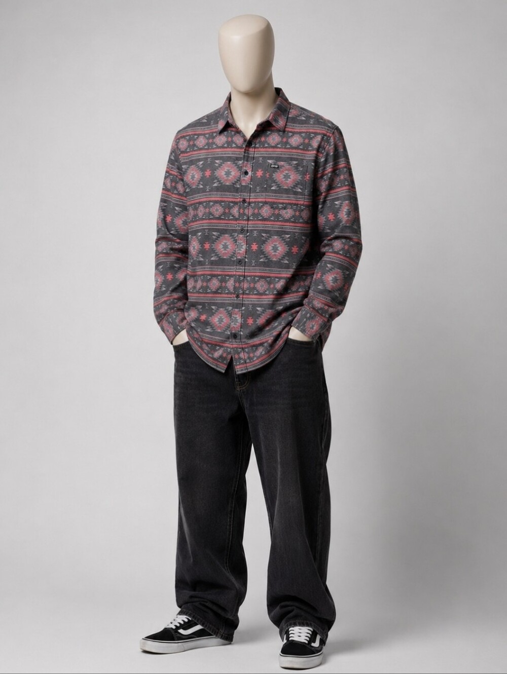 NWT Zoo York Unbreakable Men's Aztec Long Sleeve Button Down Shirt Medium